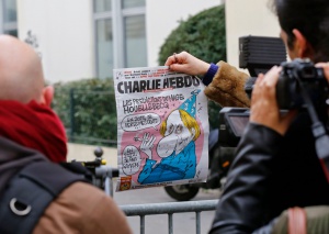 „Шарли ебдо” подаде жалба след нови заплахи за тероризъм във Франция