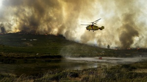 Испания и Португалия продължават да се борят с огнената стихия