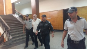 Пейков, прострелял доведения си син, остава в ареста