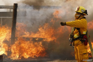 Пожар в Калифорния напълно заличи цял град