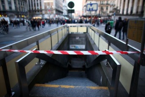 Подозрителен пакет затвори метро станция в Брюксел