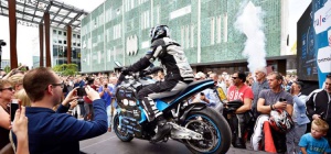 Показаха първия в света електрически туристически мотоциклет в София