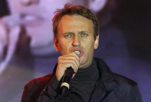 Блогърът Алексей Навални ще се кандидатира за президент, въпреки че законно може да го прави чак през 2033г.