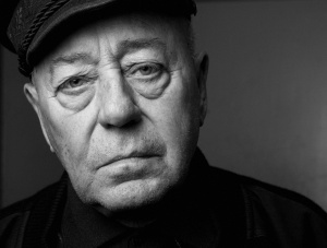 Концерт в памет на Тодор Колев събира средства за Лора