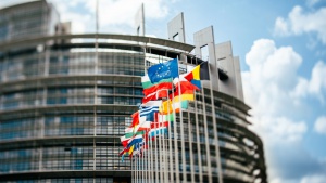 Европейската комисия спазва споразумението с Турция, очаква същото и от турска страна