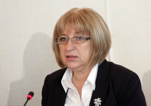 Цецка Цачева отрече да е кандидатът на ГЕРБ за президент