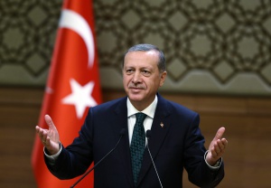 Според еврокомисаря Йотингер, докато Ердоган е президент, Турция няма да бъде част от ЕС