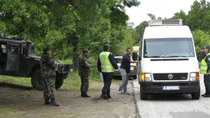Задържаха афганистански каналджии в Бургаско