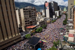 Масови протести срещу президента на Венецуела