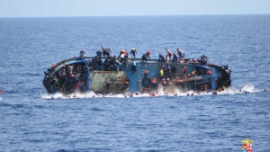 Най-малко 15 души са загинали в Средиземно море в опит да достигнат Европа
