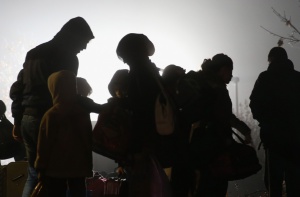 Строят висока стена на Кале срещу мигрантите