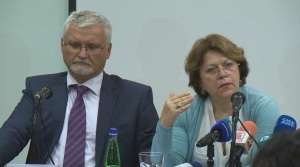 Двойката Дончева и Спасов влизат в кандидат-президентската надпревара