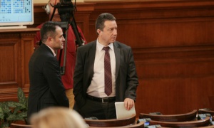 Янаки Стоилов: Демокрацията е поставена на изпитание у нас