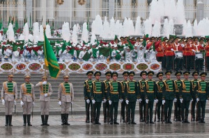 Новата конституция в Туркменистан увеличава мандата на президента с 3 години