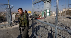 Израелски граничари стреляха по палестинка. Раниха я в крака