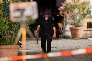 Две бомби-самоделки избухнаха в джамия и конгресен център в Германия