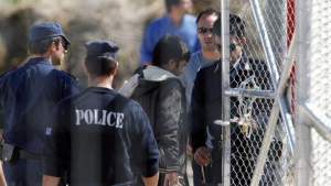 Задържаха 56 незаконни имигранти на ГКПП Капитан Андреево