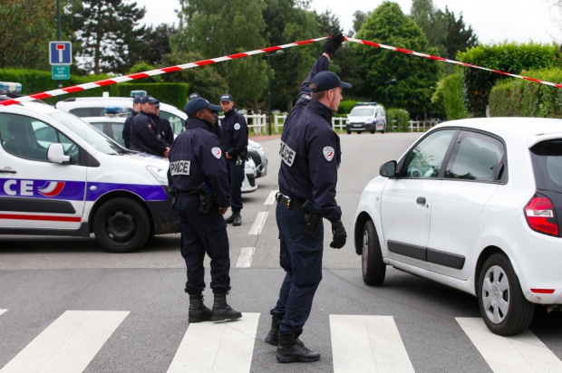 Френските спецслужби заловиха терористи и така предотвратиха атентат