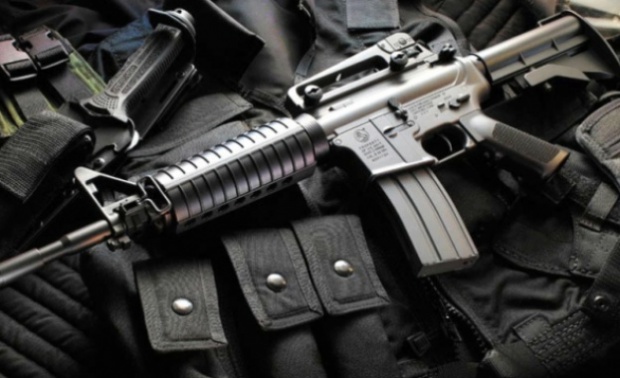 Арестуваха въоръжени терористи с фалшиви български паспорти