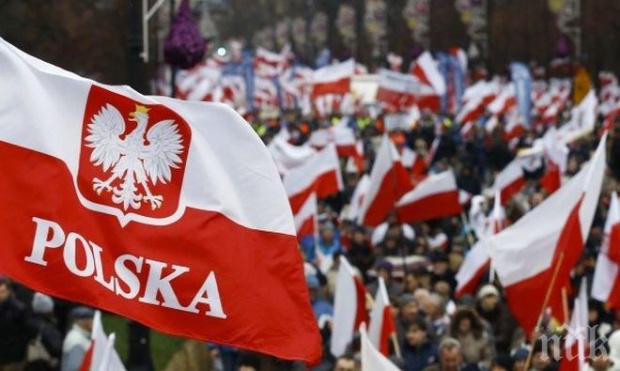 Над 60 000 хиляди полякини ще стачкуват заради забраната на абортите в страната