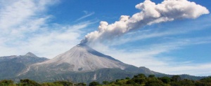 Над 300 души бяха евакуирани заради вулкан в Мексико