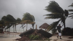 Куба се готви за урагана "Матю"