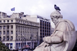 9 от 10 гърци не одобряват СИРИЗА, предпочитат „Нова демокрация“