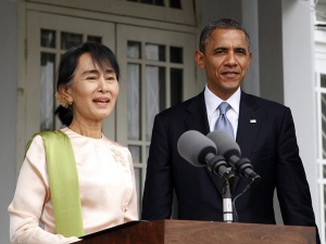 Обама подписа отмяната на санкциите срещу Мианмар