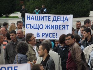 В Русе протестират за пореден път заради обгазяването от завода "Монтюпе"