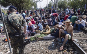 Македония удължи извънредното положение по границите заради мигрантите