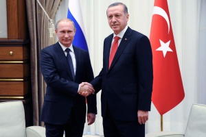 Вицепремиерът на Турция посрещна Путин