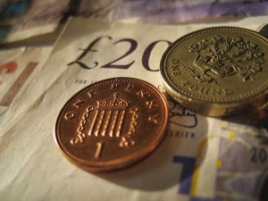 Курсът на британската лира тръгна нагоре с 1,4 на сто