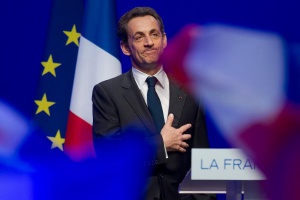 Новата любов на Саркози - референдумите