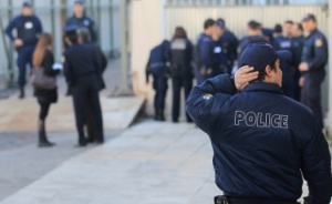 Бомба-самоделка избухна в центъра на Атина. Няма пострадали