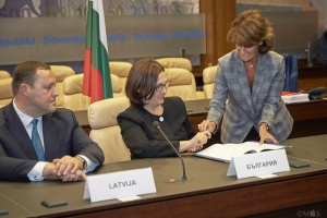 Румяна Бъчварова: България ще подкрепи реформа в Дъблин, ако се създаде механизъм, отчитащ положение на държавите в ЕС