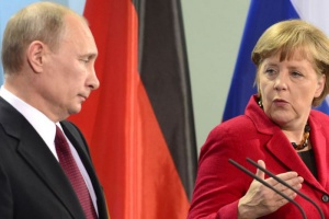 Зайберт: Меркел е в постоянна връзка с Путин за Украйна и Сирия