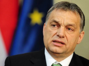 В Унгария обсъждат промени в Конституцията, за да блокира заселването на бежанци