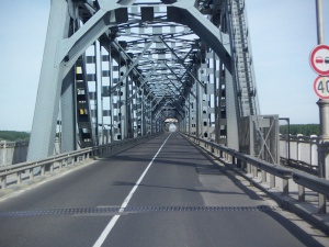 Затвориха Дунав мост за профилактика