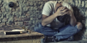 Стотици наркомани избягаха от клиника във Виетнам