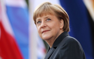 Ангела Меркел получи подкрепа от влиятелни представители на Християн-социалния съюз