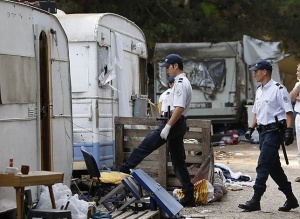 Френските власти предуреждават за безредици по време на евакуацията на лагера в Кале