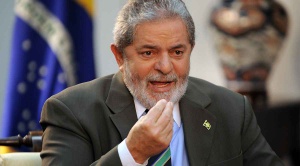 Федералните власти в Бразилия подозират Да Силва в незаконни сделки около "Петробрас"