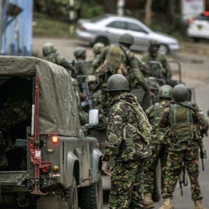 12 души загинаха при бомбена експлозия в къща за гости в Кения