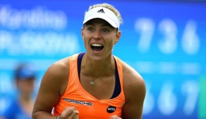 Кербер разби Халеп в "червената" група на турнира в Сингапур