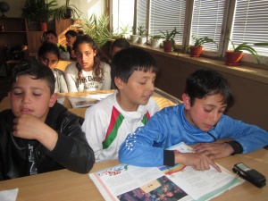 Патриотите: Дискриминация по етнически признак е стипендията на ромските деца