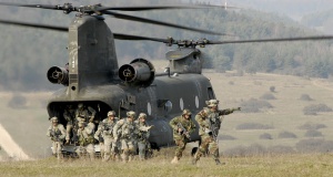 НАТО разполага хиляди войници по руските граници
