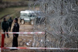 Министър Бъчварова инспектира участъка, по който се строи оградата на Българо-Турската граница