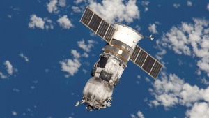 Руският космически кораб "Союз" се приземи успешно в Казахстан след дълга мисия