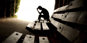 Преминаването към зимното часово време усилва депресивните състояния