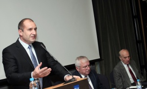 Ген. Радев: В България има експерти, които да работят за единна външна политика